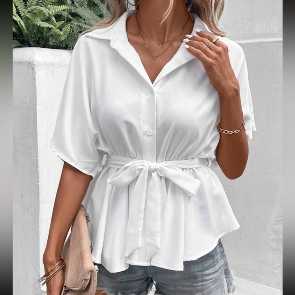 032 Solid White Button Down Belted Oversized Top - Picture 4 of 4